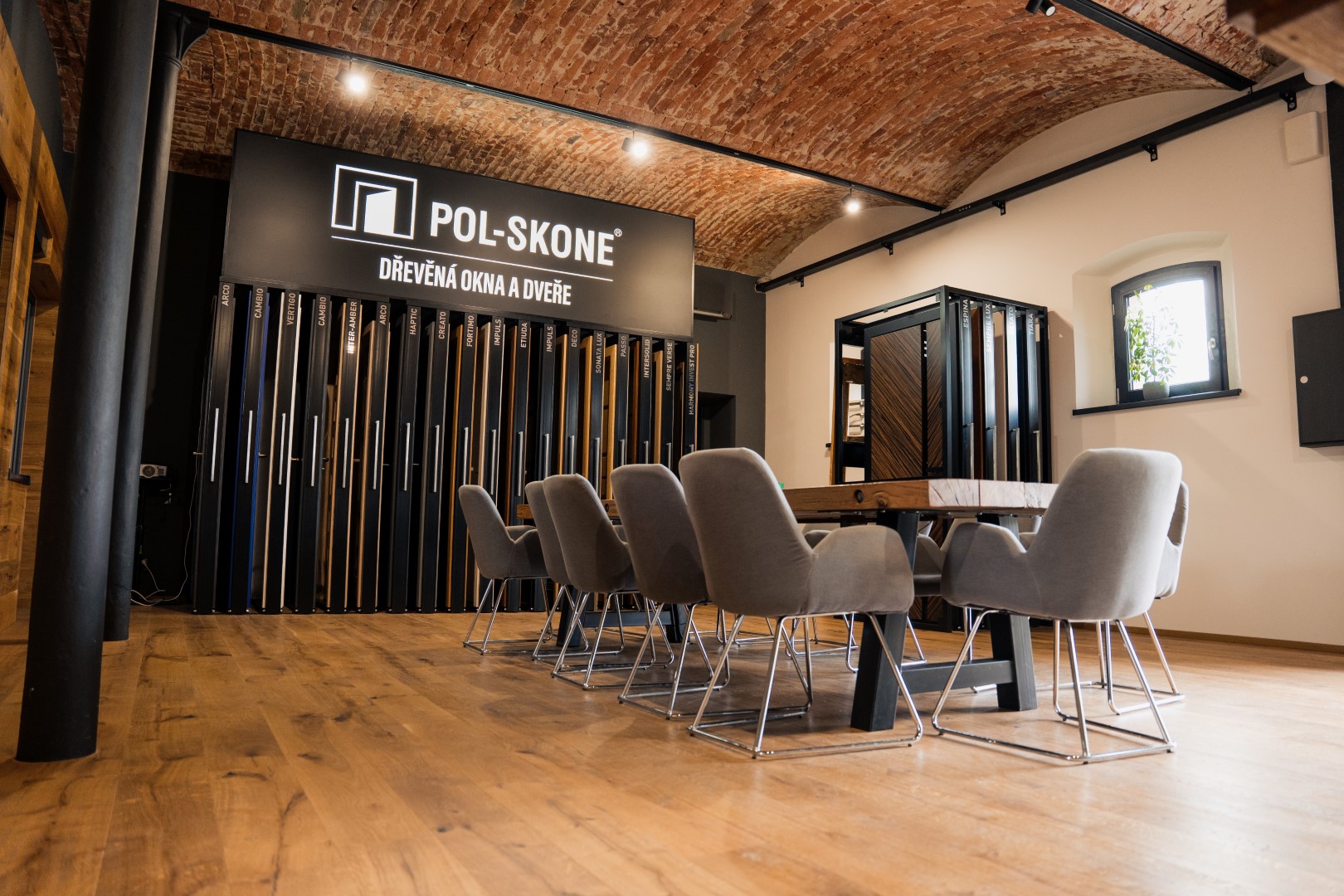 POL-SKONE Showroom